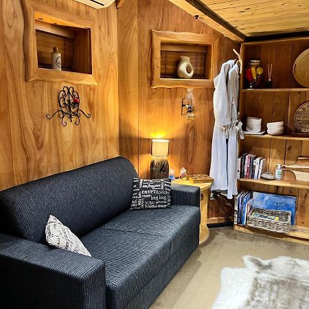 Tree House Lodge Bed & Breakfast Cheviot Buitenkant foto