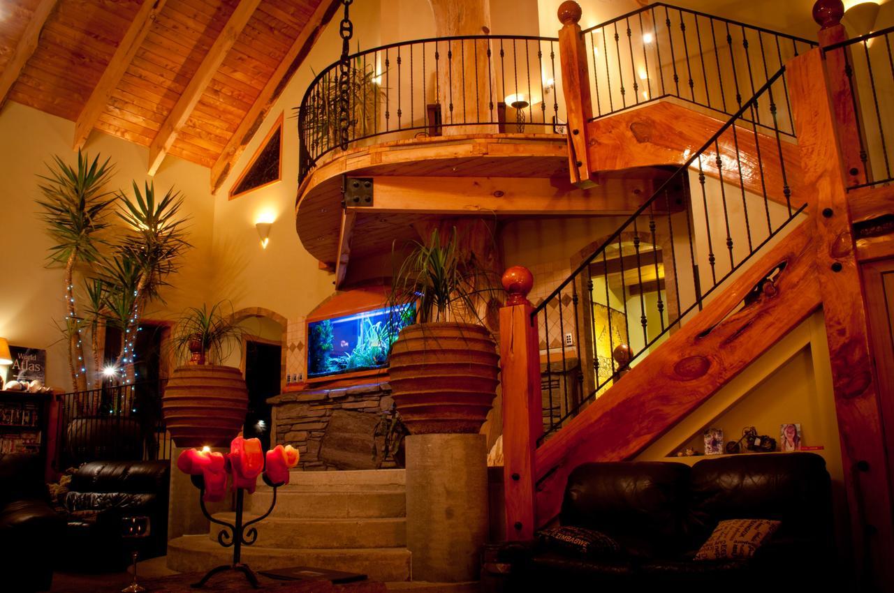 Tree House Lodge Bed & Breakfast Cheviot Buitenkant foto